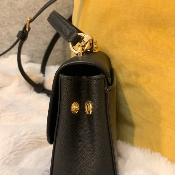 Mini Michael Kors Black Leather Purse - Crossbody - Picture 8 of 17